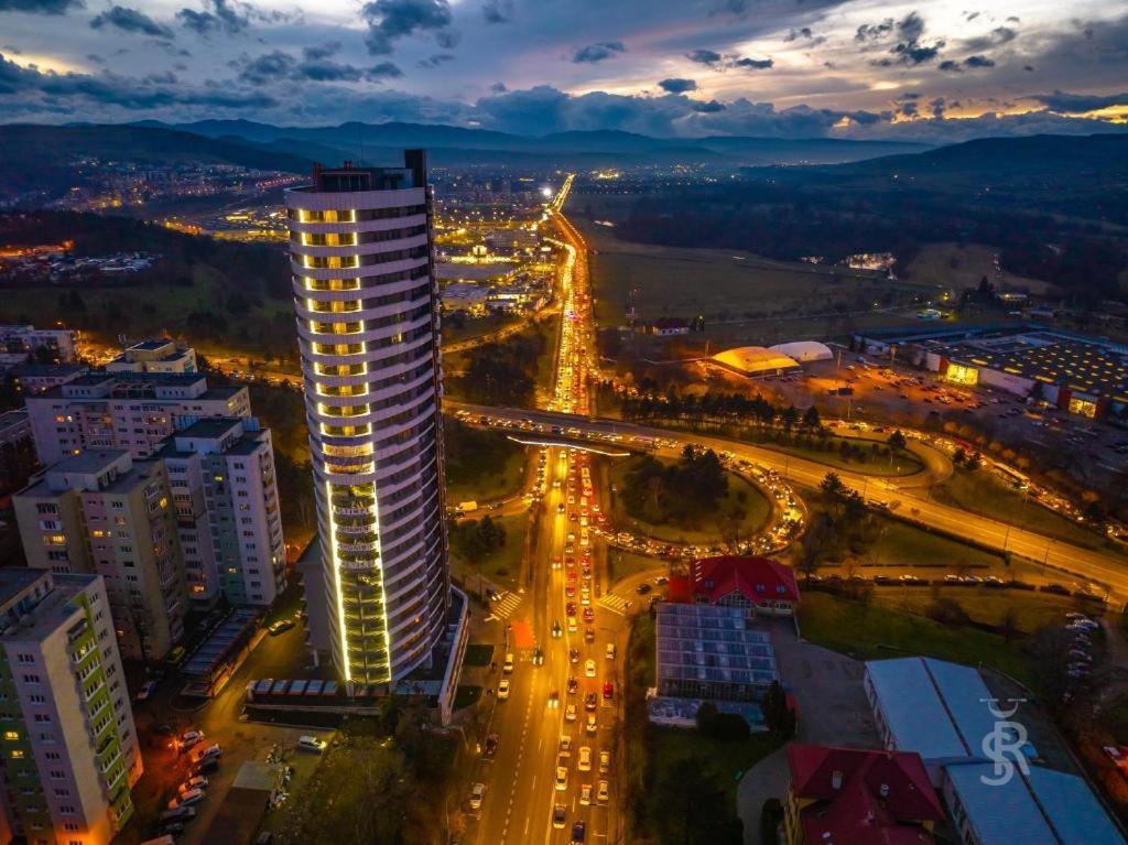 Appartamento The Sky Tower - Your Panoramic Life Cluj-Napoca Esterno foto